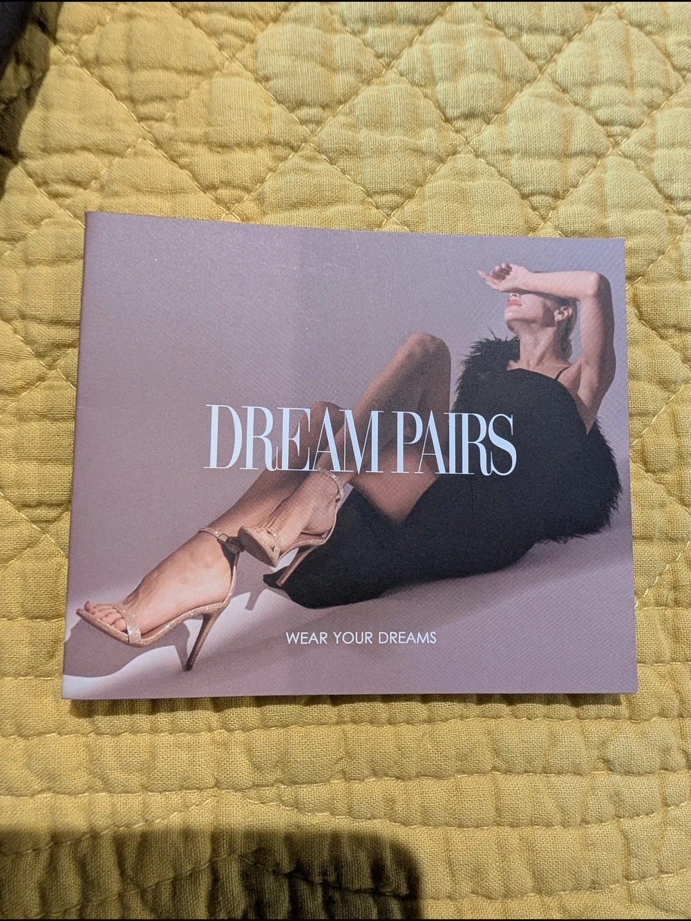 Dream Pairs tall over